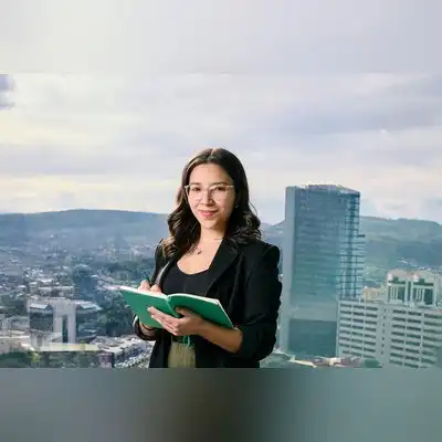 鲜于梅